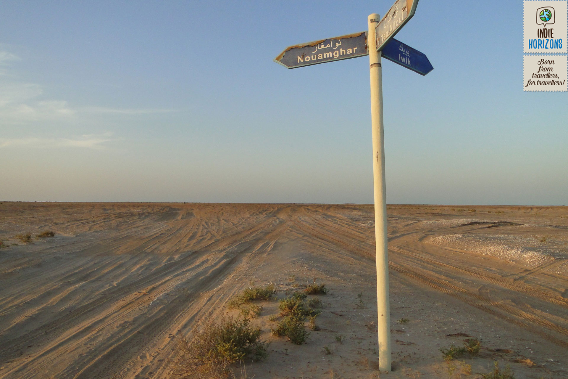 46. Mauritania, sign in the middle of the desert, Banc d'Arguin National Park